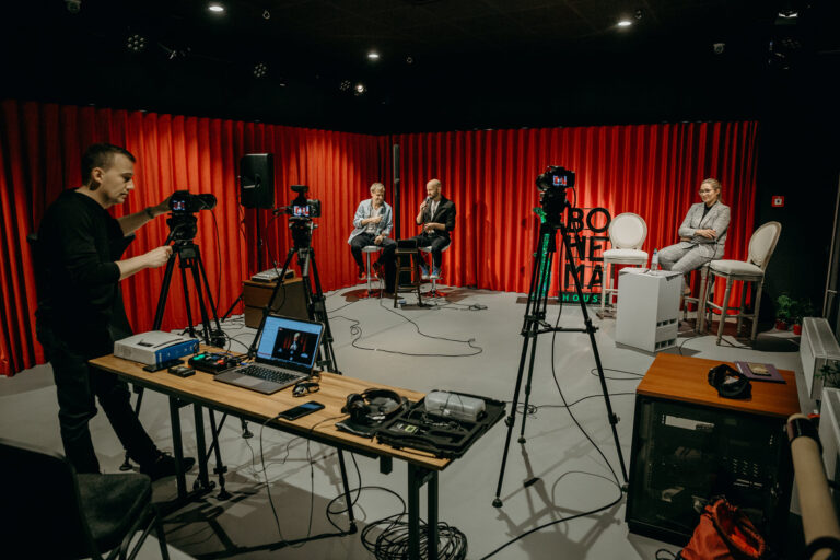 190993547_4442395109126463_5005140384684062649_n